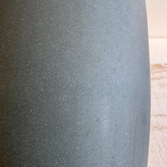 Vintage Blue and White Pottery Vase with Seagull Bird Design - Picture 10 of 11